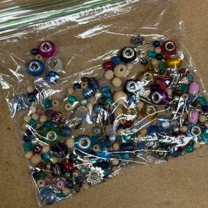 Assorted bead bundles - 4 oz