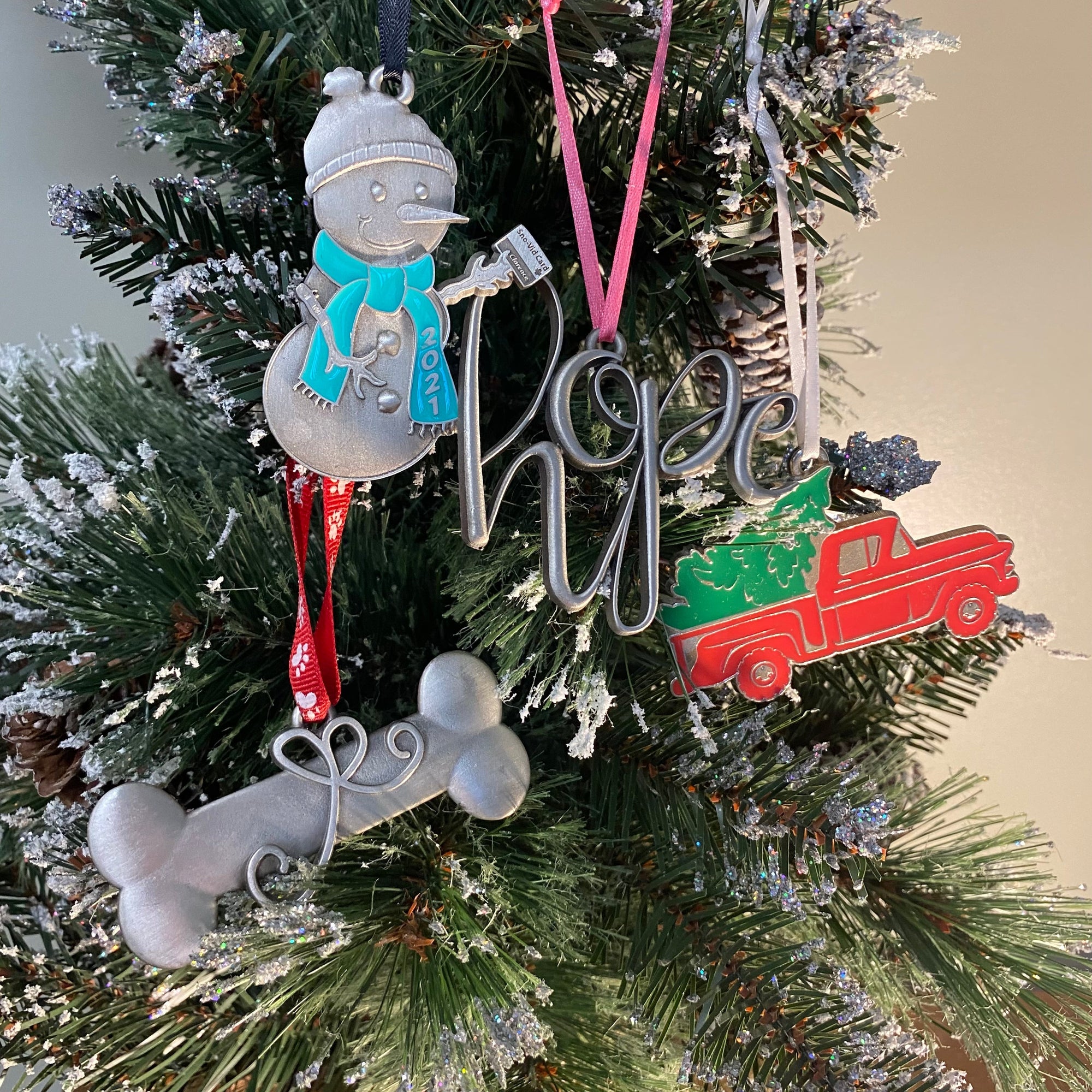 Holiday & Christmas Ornaments