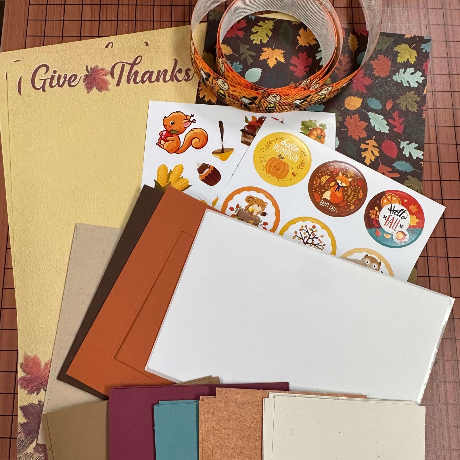 Thanksgiving Junk Journal card kit - October 2023