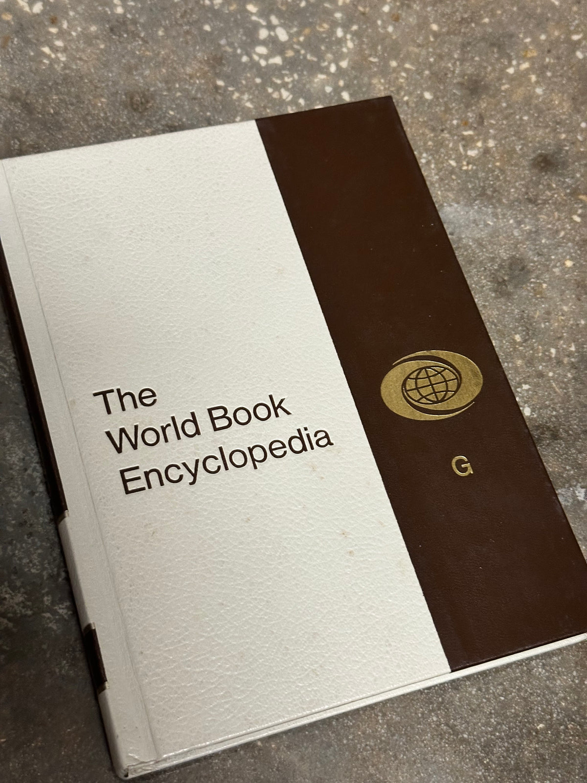 1970 & 1974 World Book Encyclopedia volumes