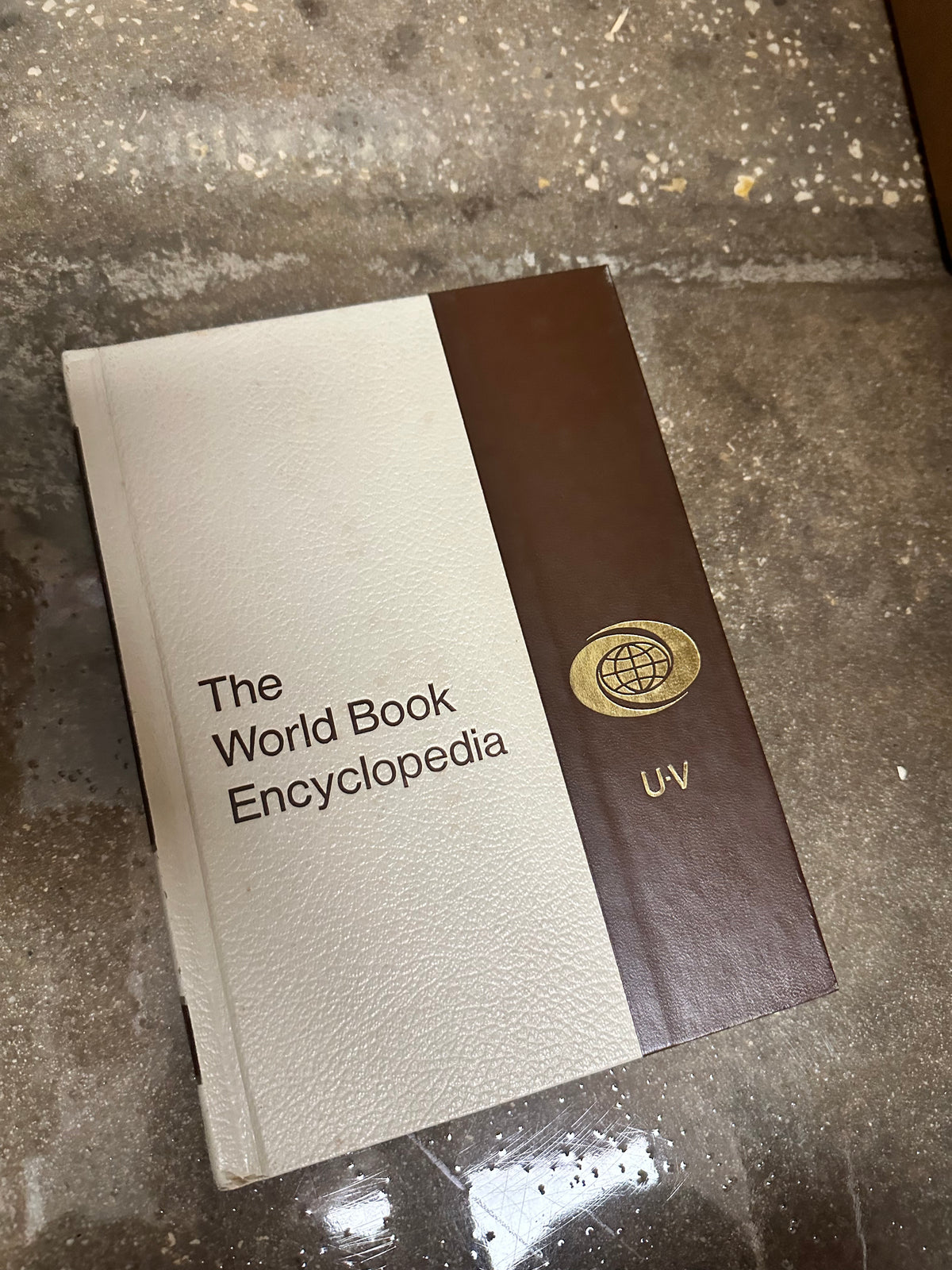 1970 & 1974 World Book Encyclopedia volumes