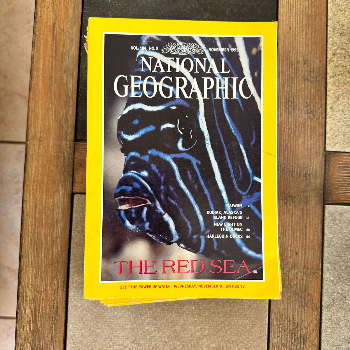 1990s National Geographic magazines