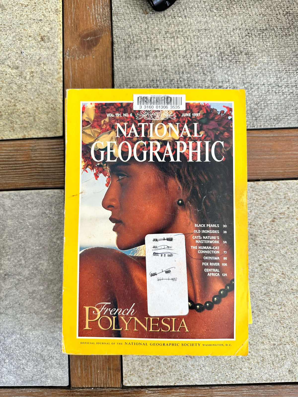 1990s National Geographic magazines