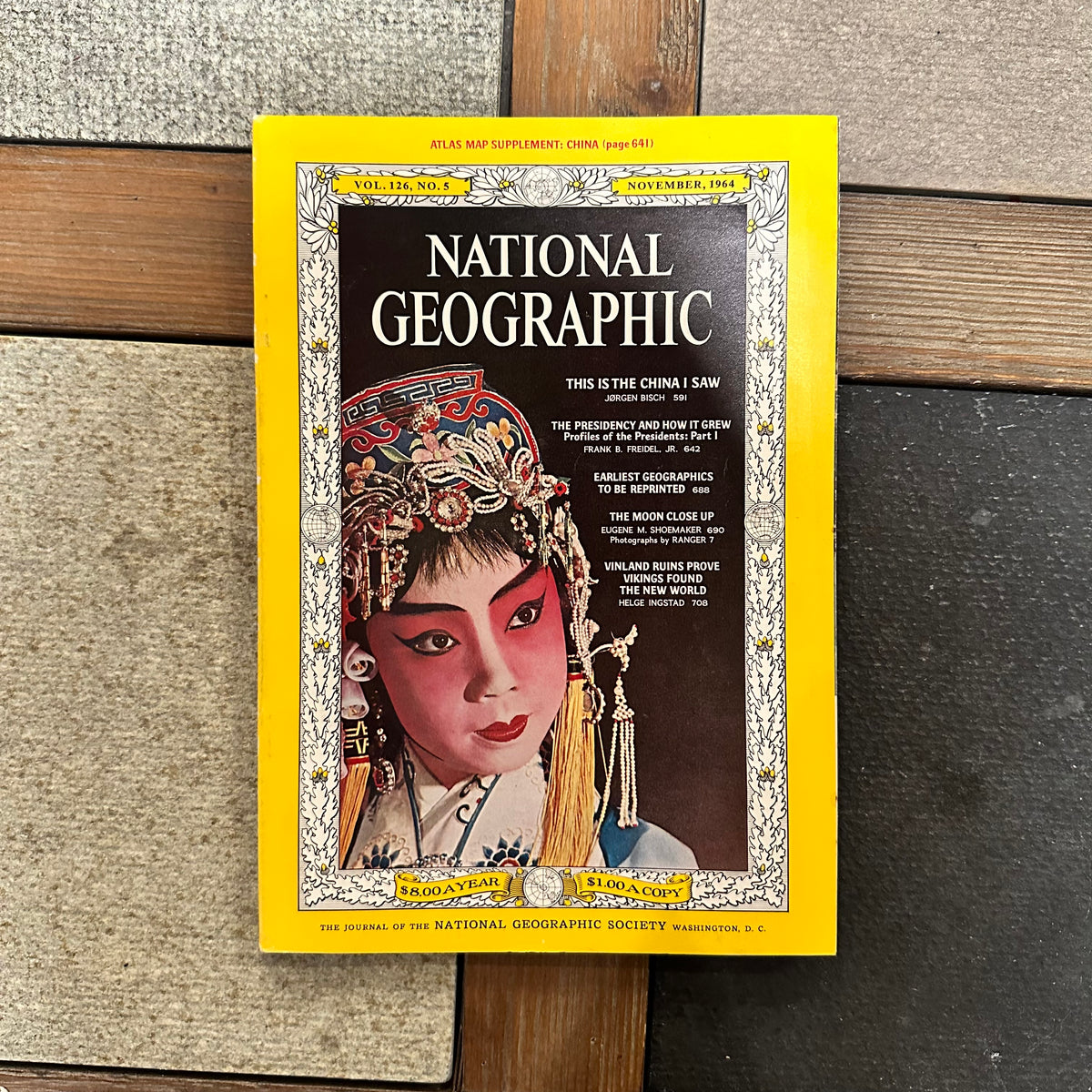NATIONAL GEOGRAPHIC MAGAZINE （ナショナルジオグラフィック
