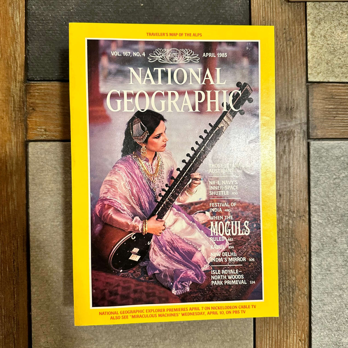 1980s National Geographic magazines