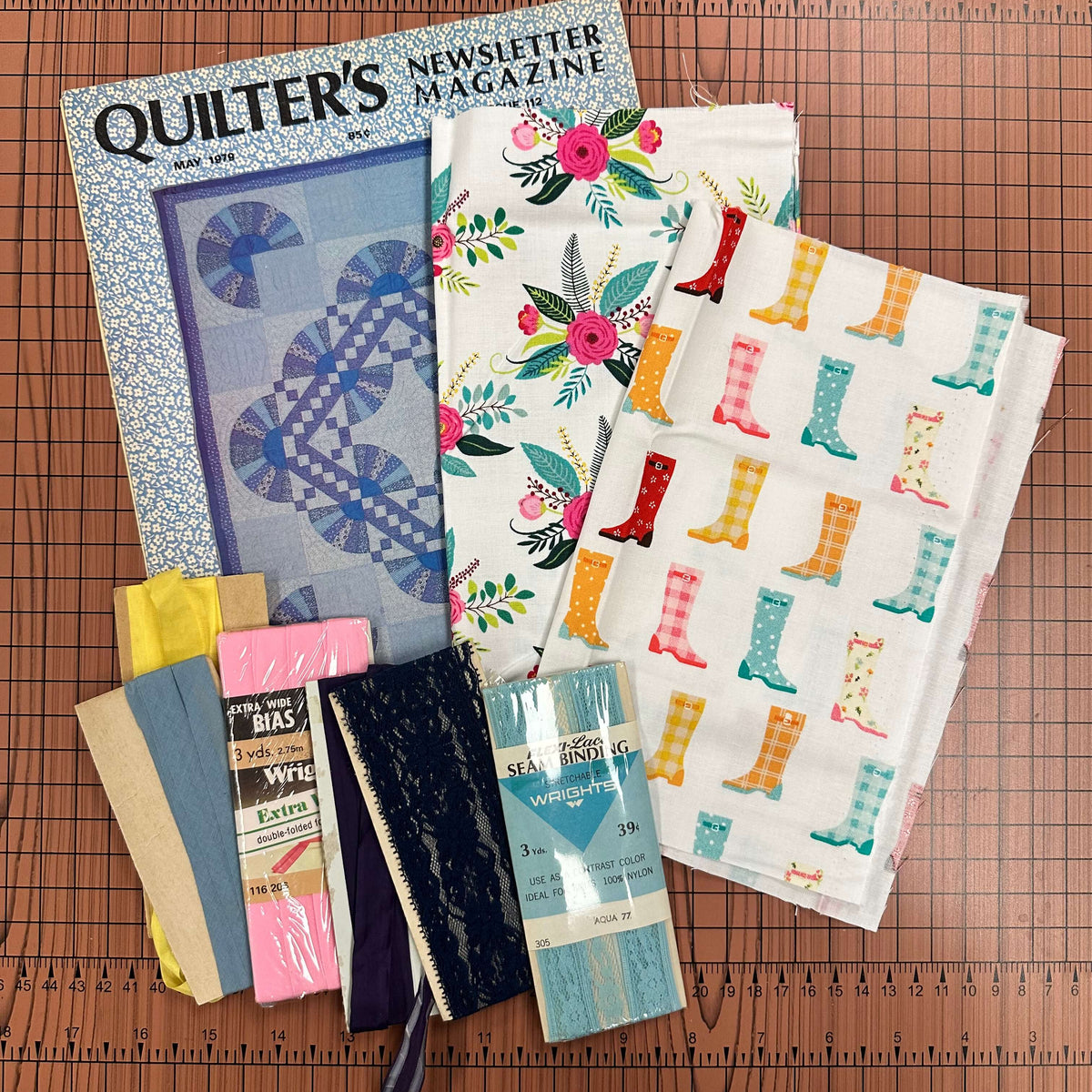 Sewing Junk Journal card kit - Augsut 2024