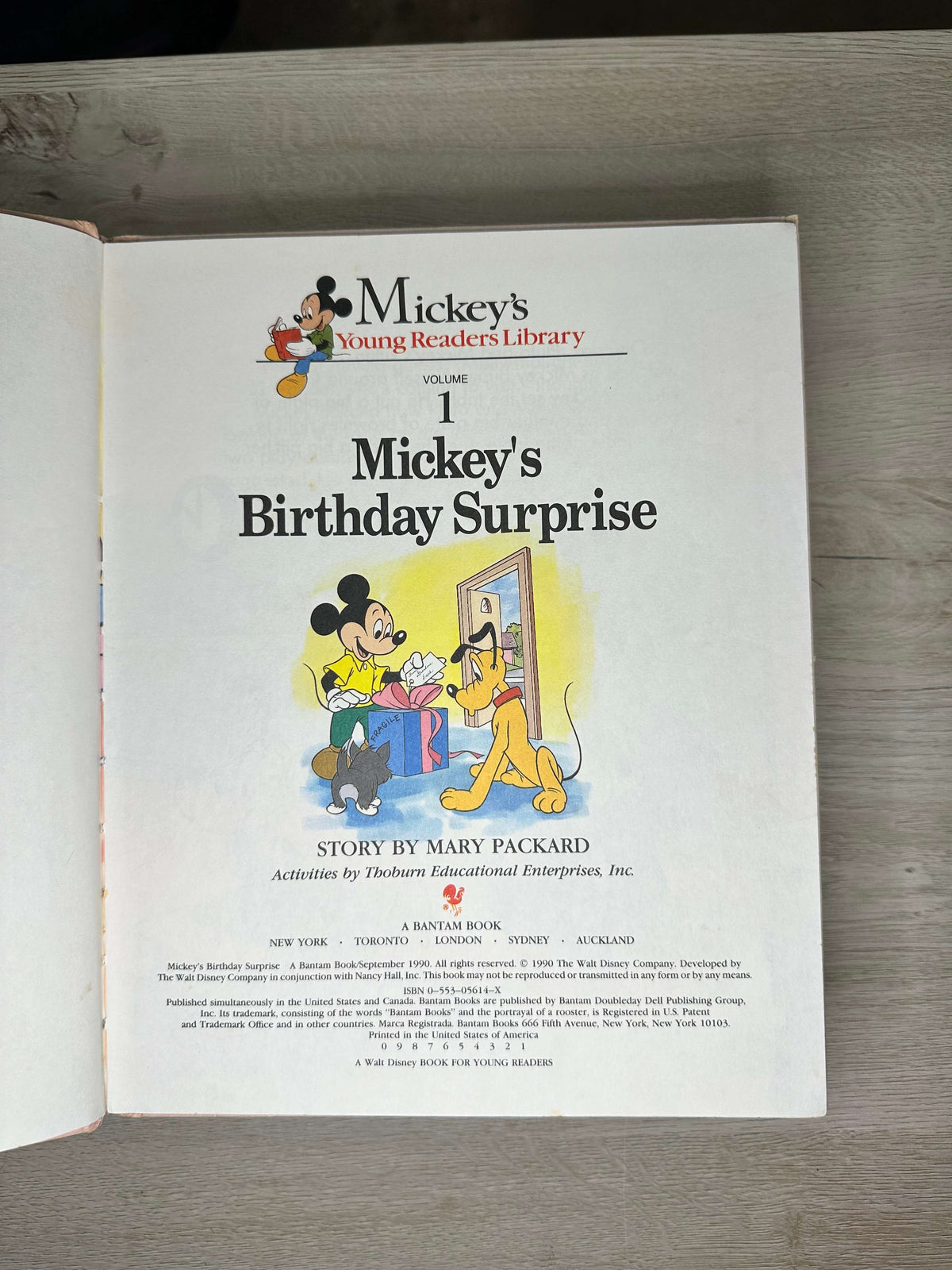 Mickey's Young Reader's Library