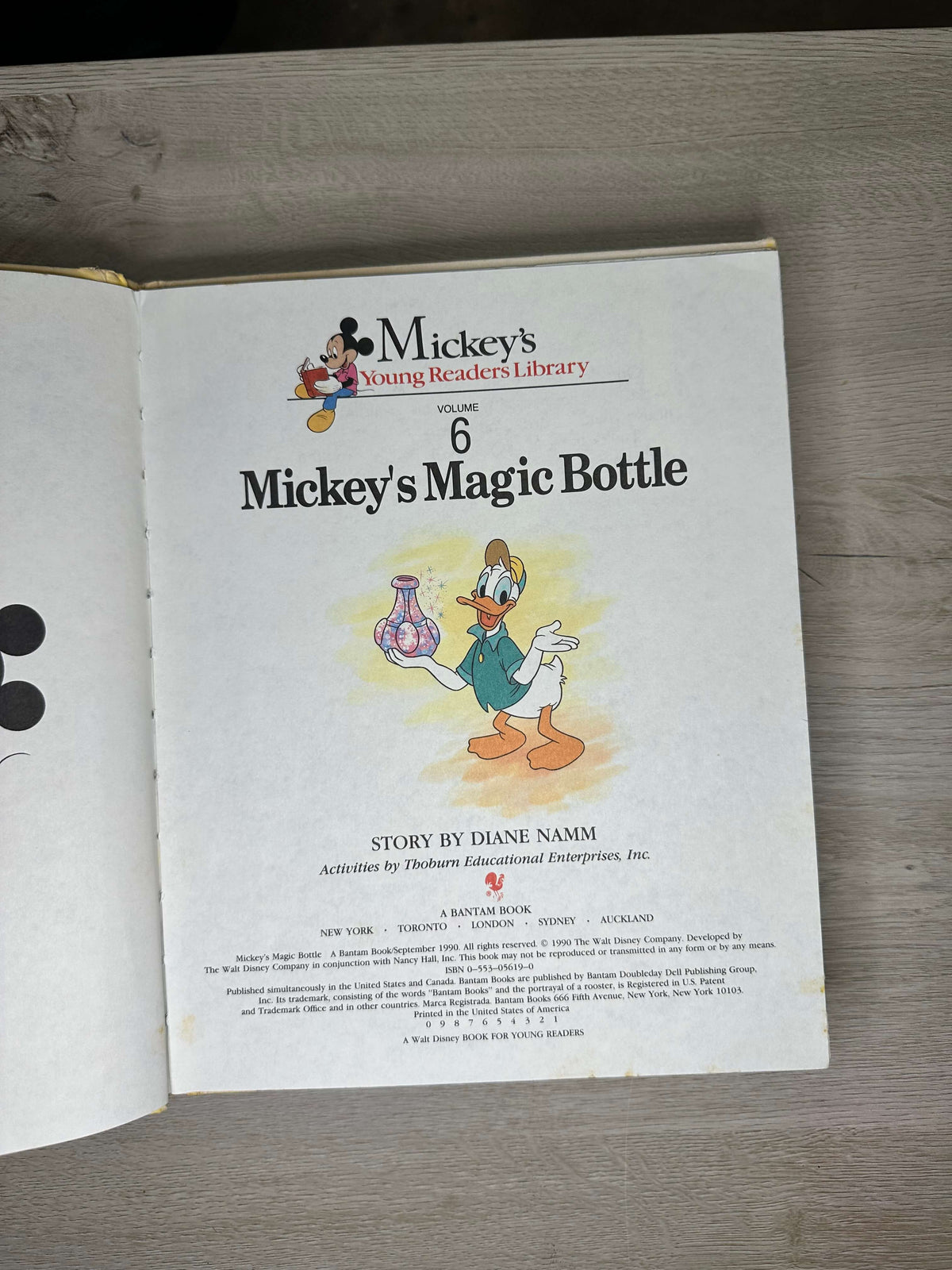 Mickey's Young Reader's Library