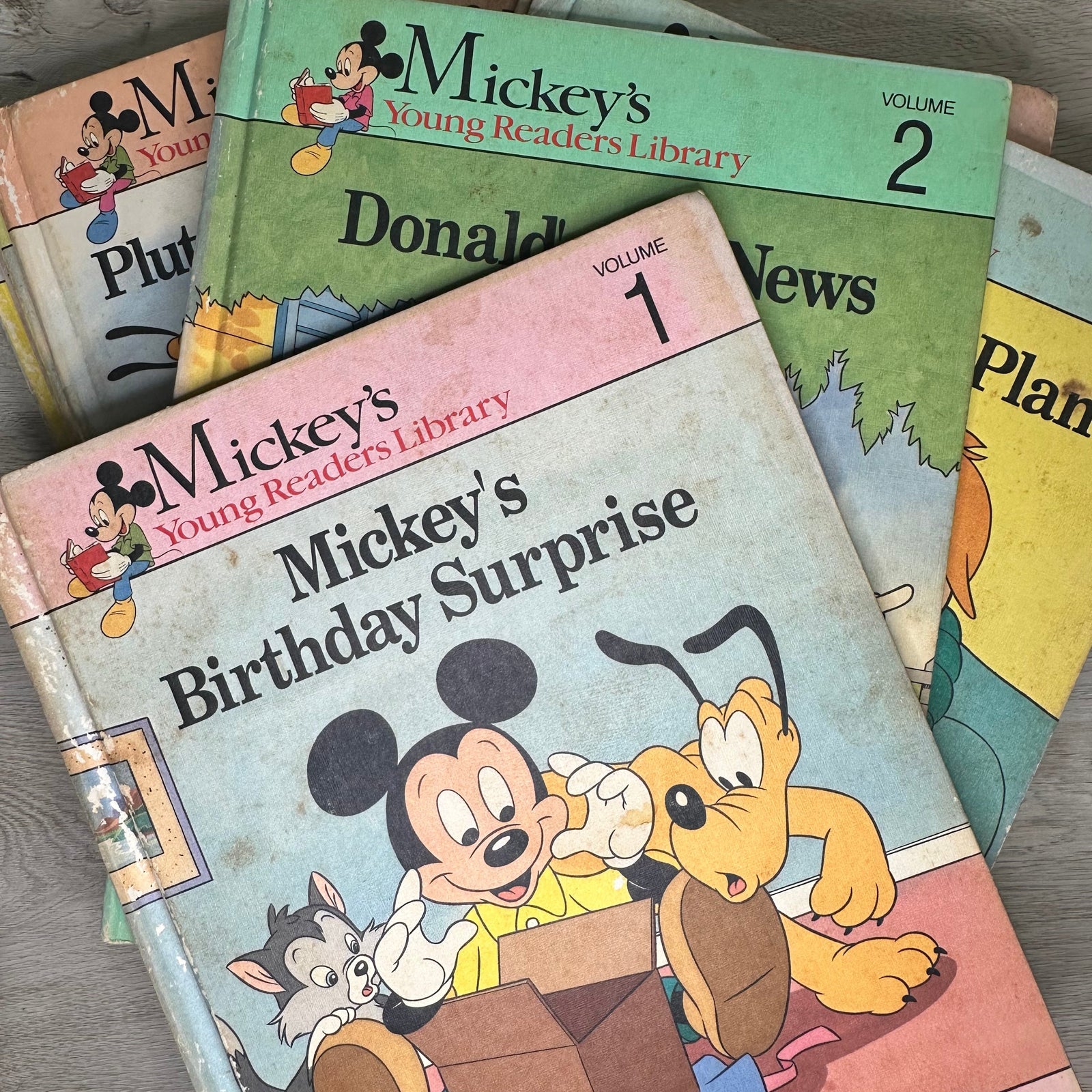 Mickey's Young Reader's Library