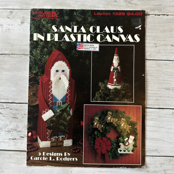 Santa Claus in Plastic Canvas - Plymouth Cards