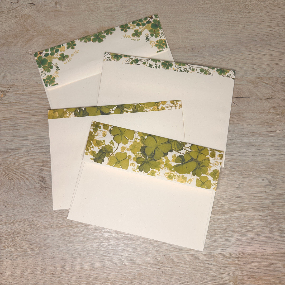Clovers stationery kit