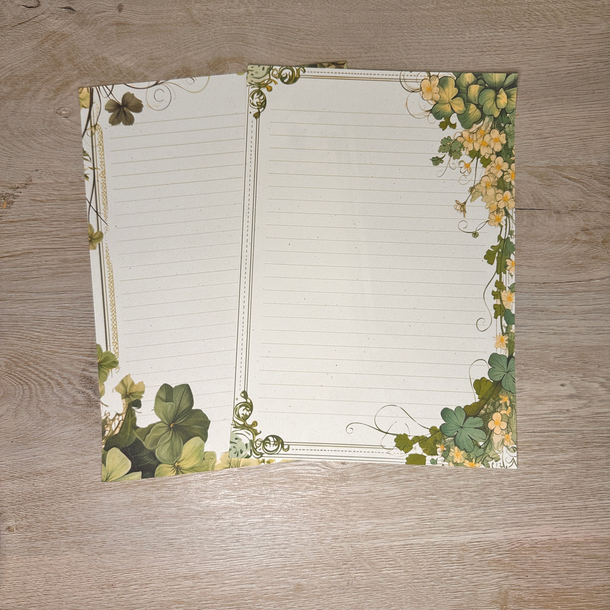 Clovers stationery kit