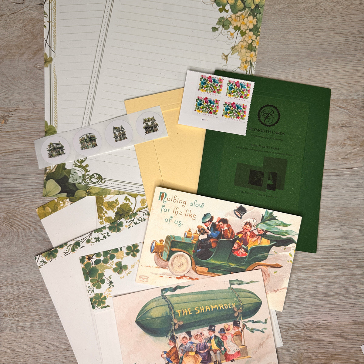 Clovers stationery kit