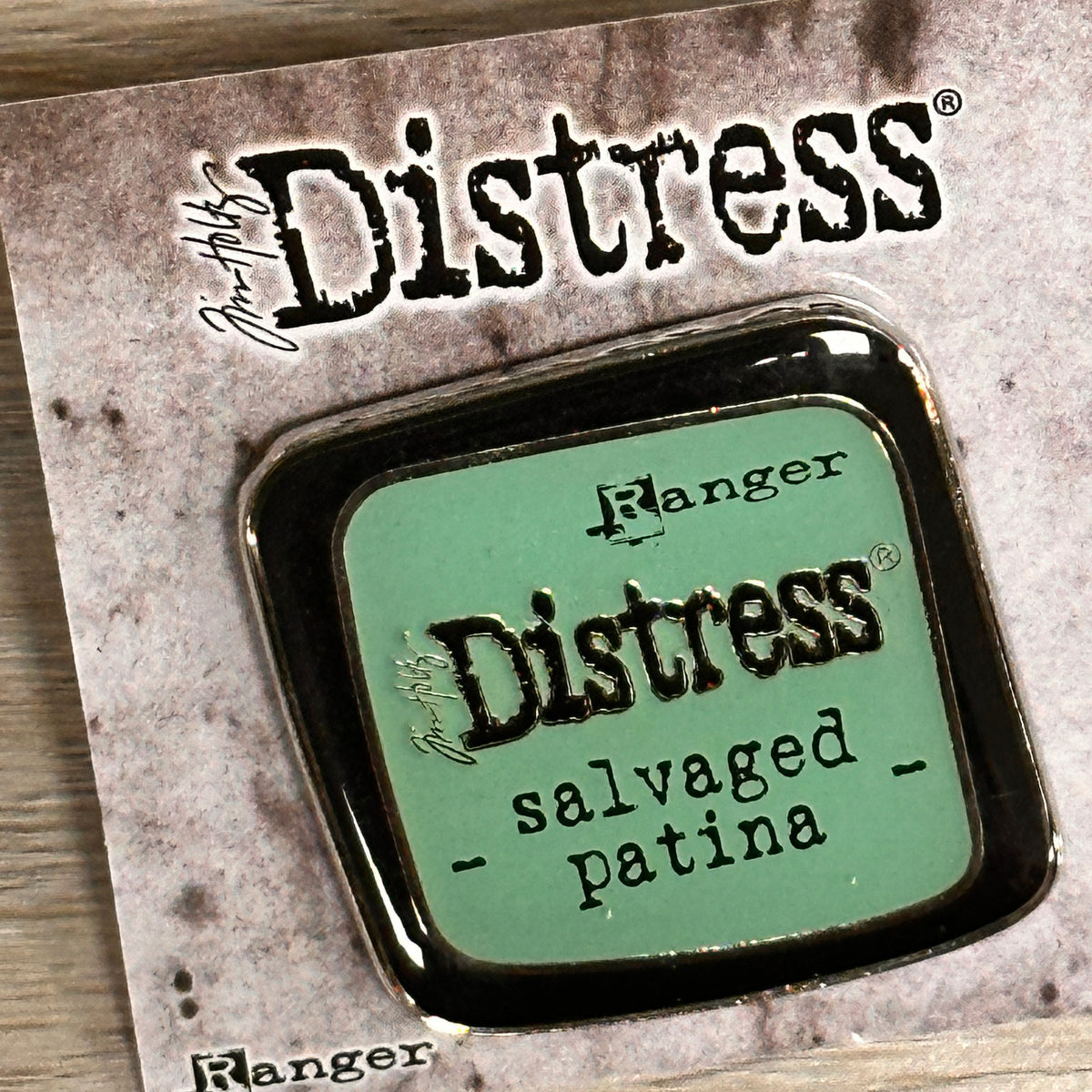 Distress Tim Holtz Pin
