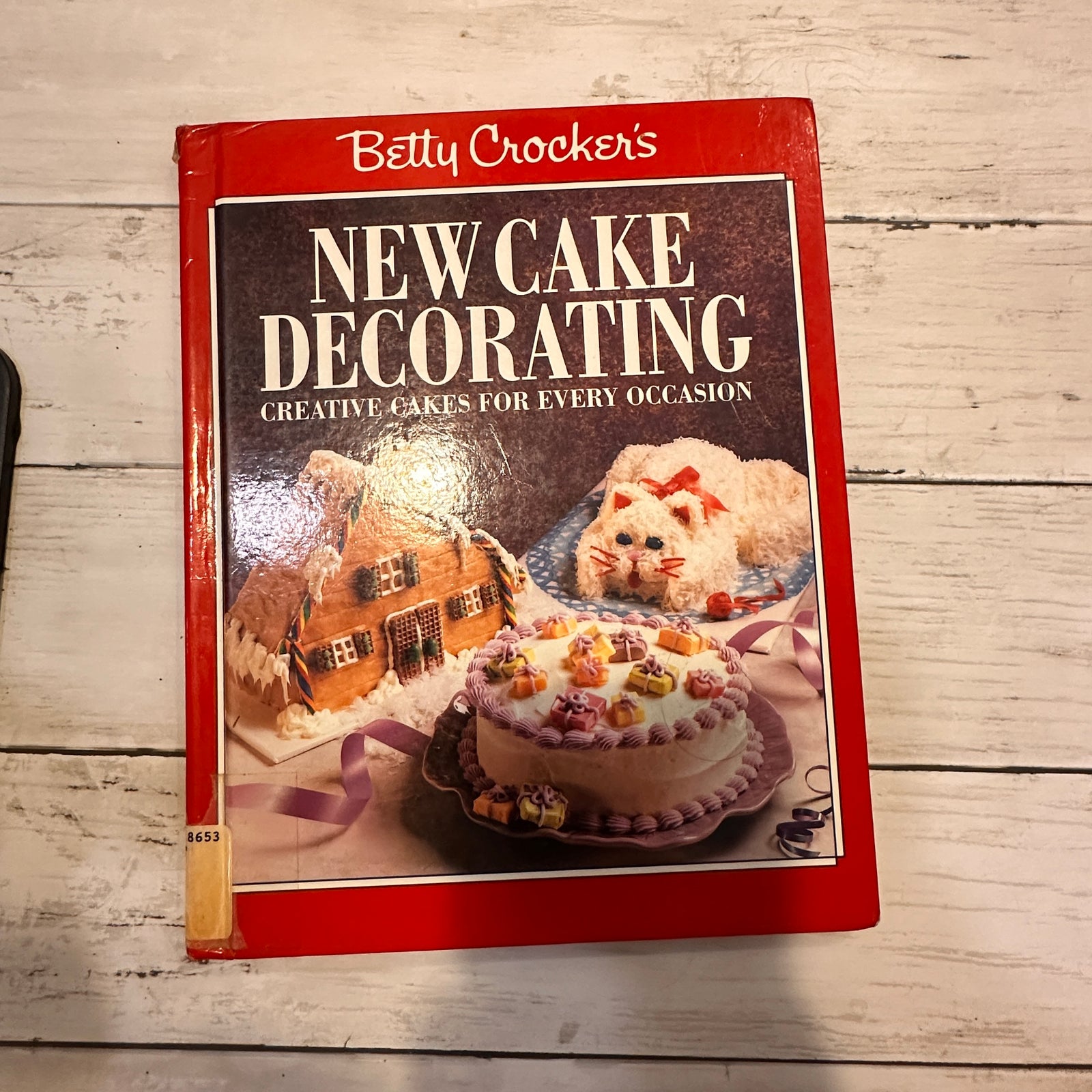 New Cake Decorating - Betty Crocker
