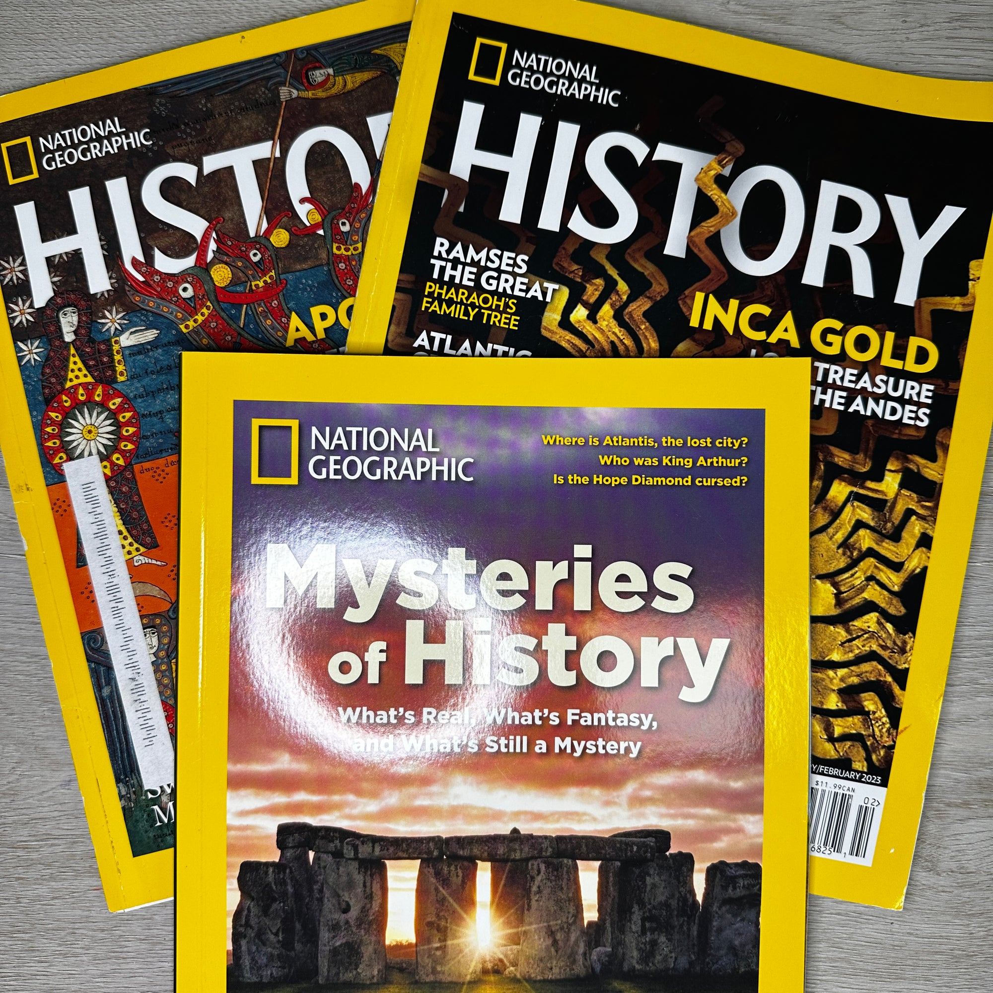National Geographic large magazines