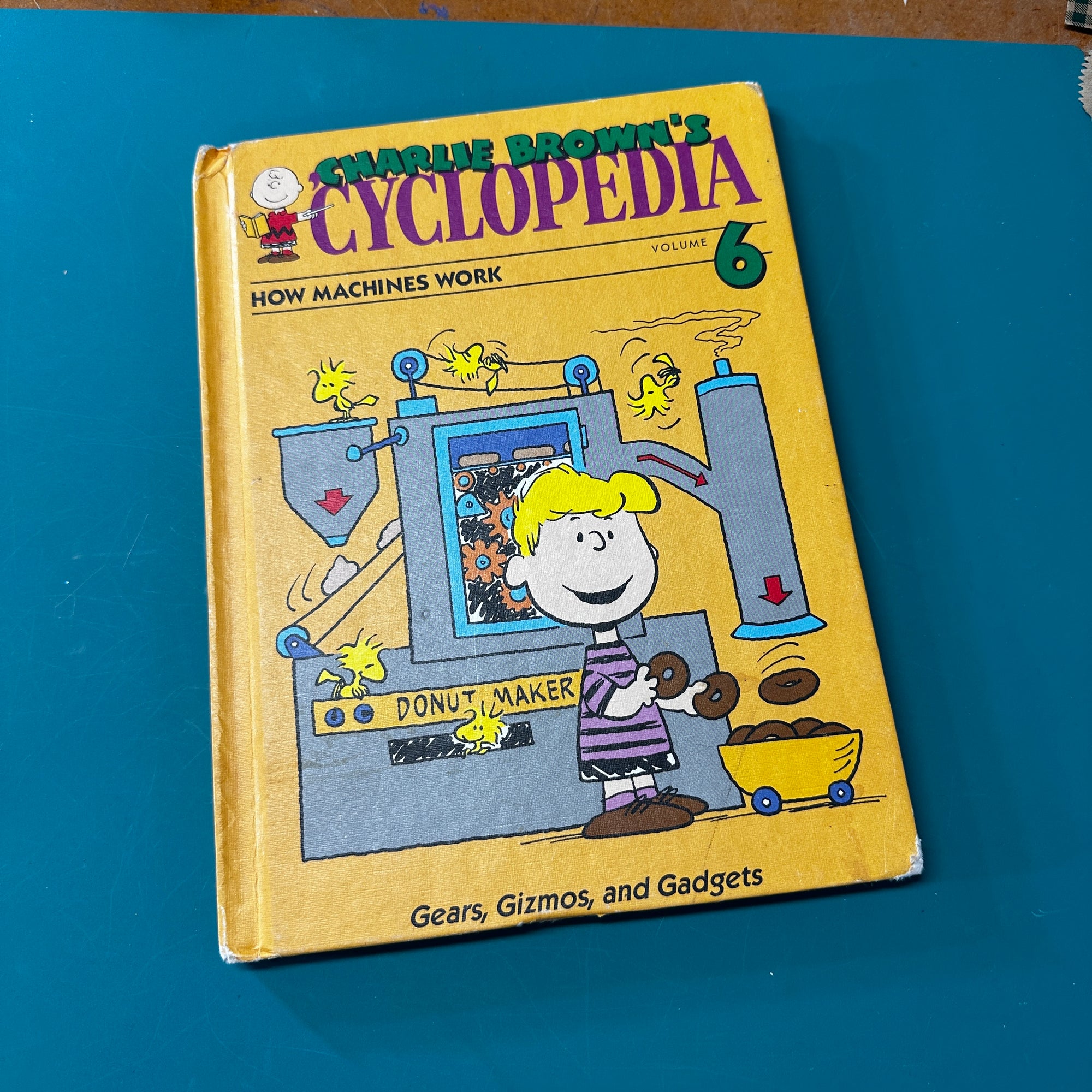 Charlie Brown's 'Cyclopedia Volume 6