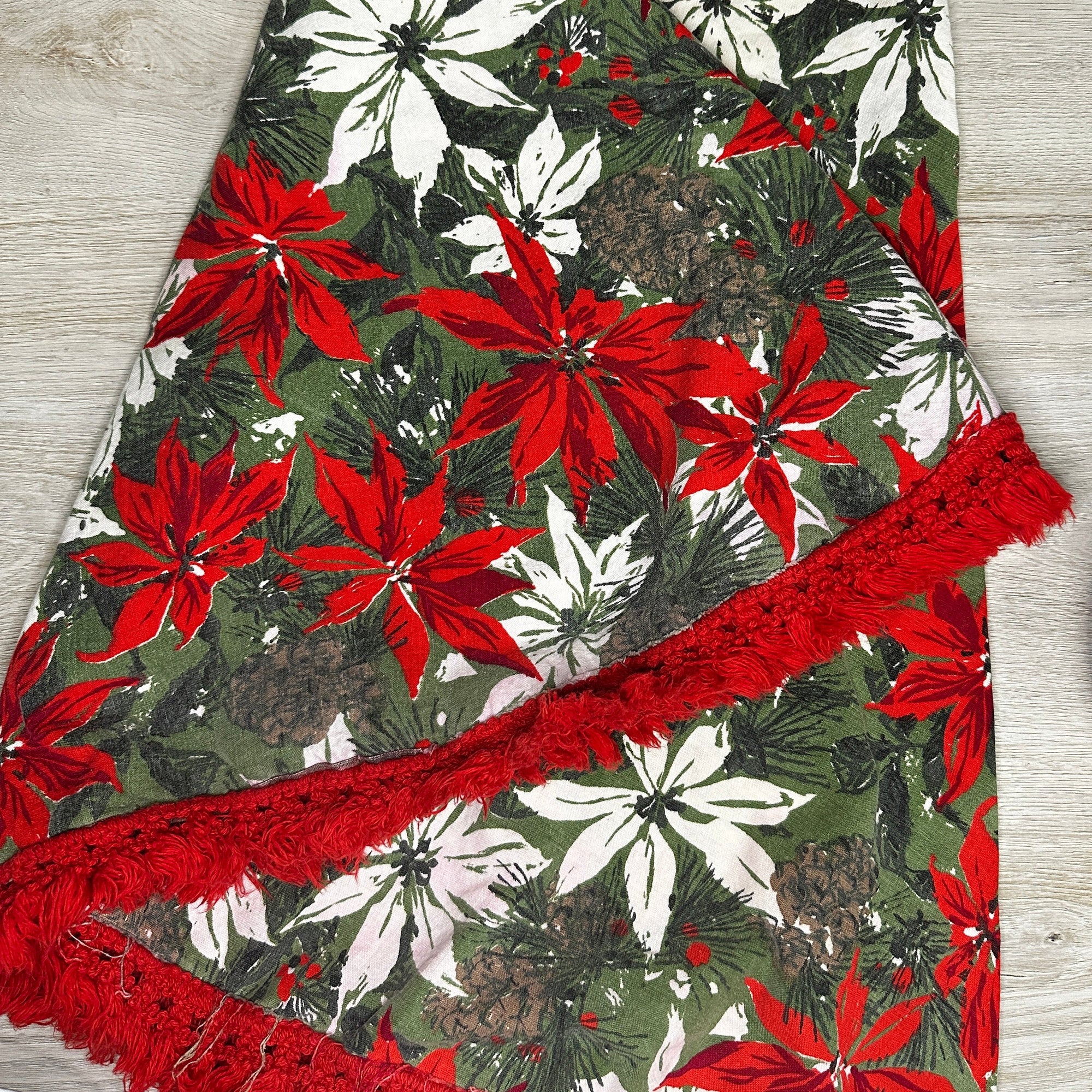 Poinsettia tablecloth - round