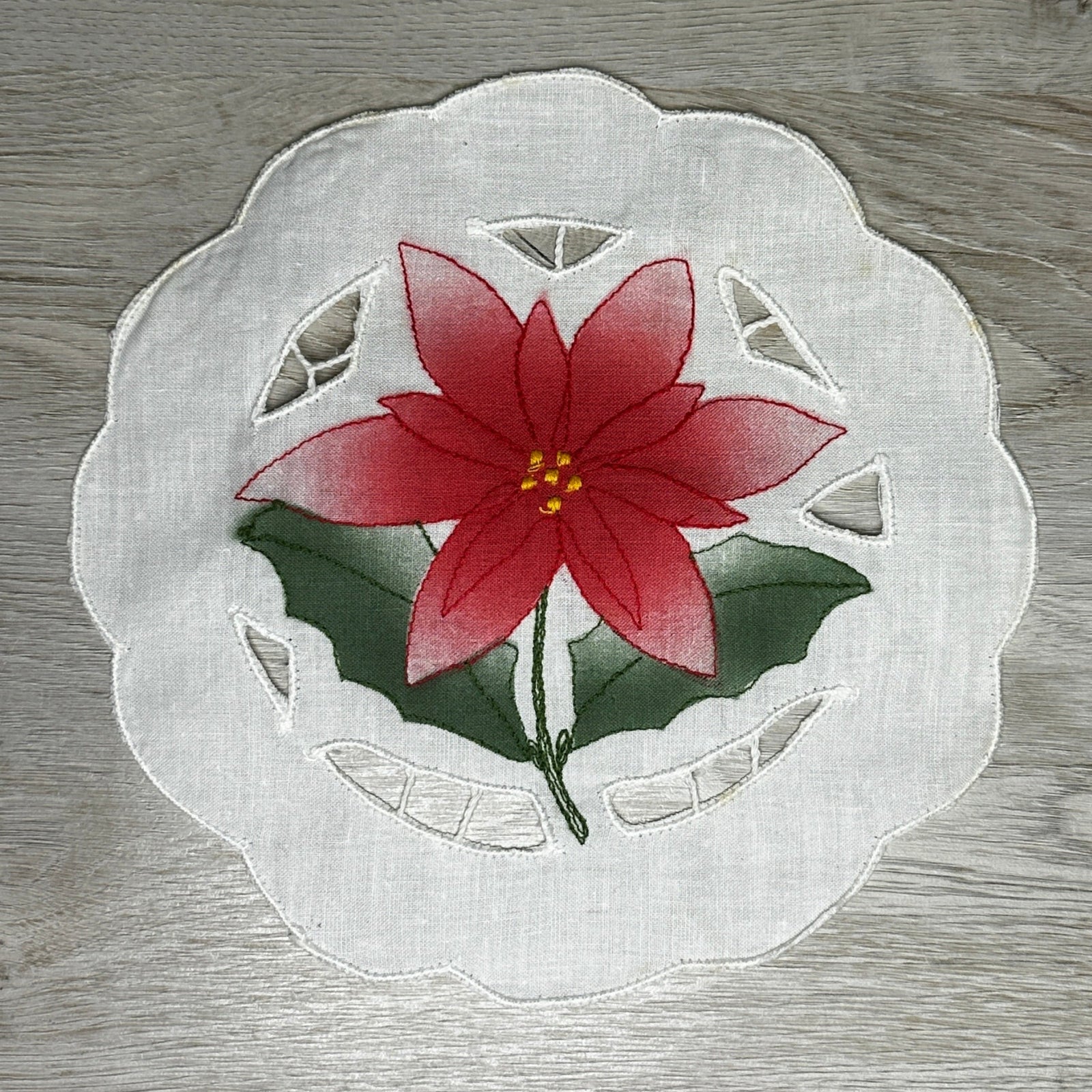 Poinsettia doily