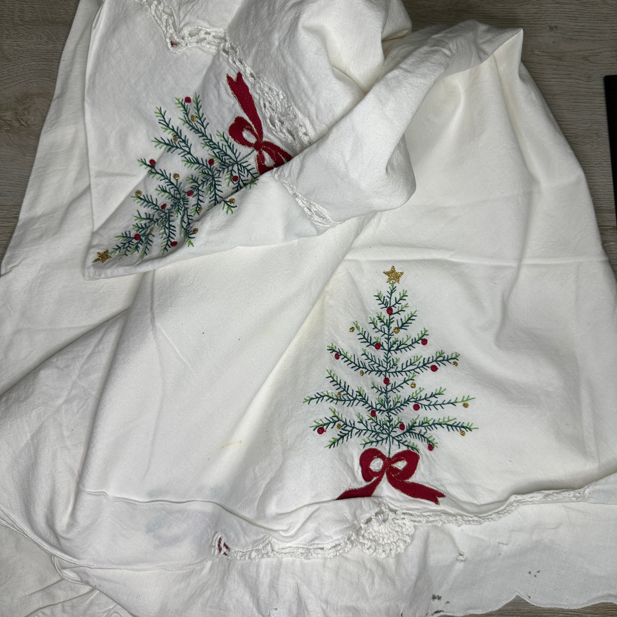 Christmas Tree tablecloth - round