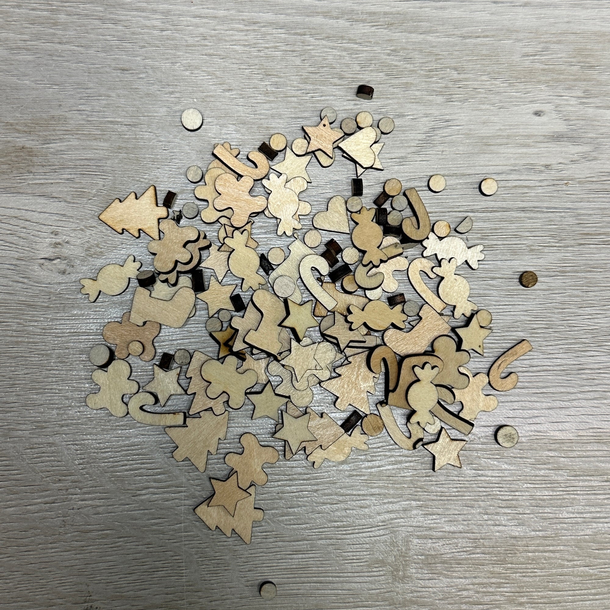 Wooden mini shapes for crafting