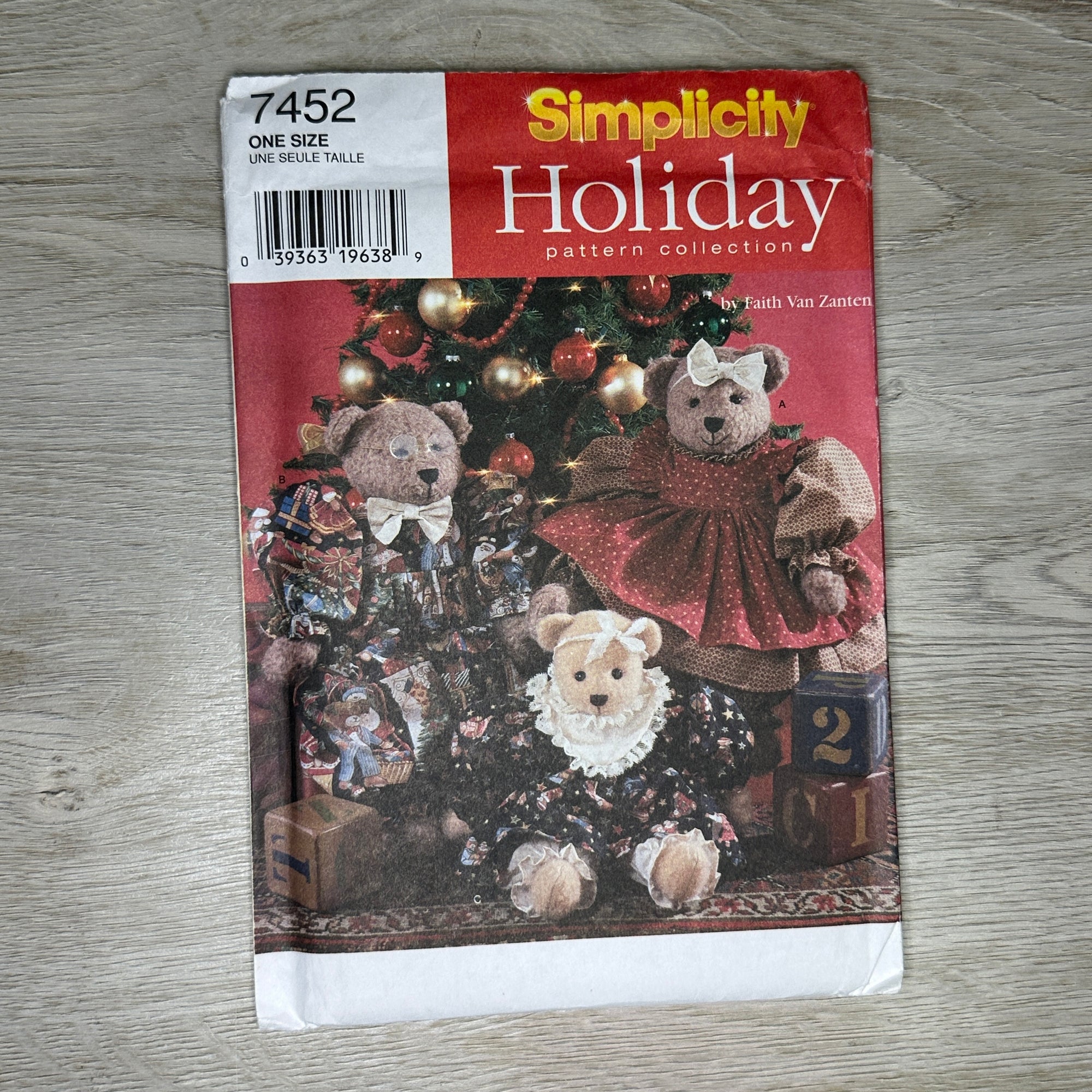 Simplicity Holiday Collection Pattern #7452