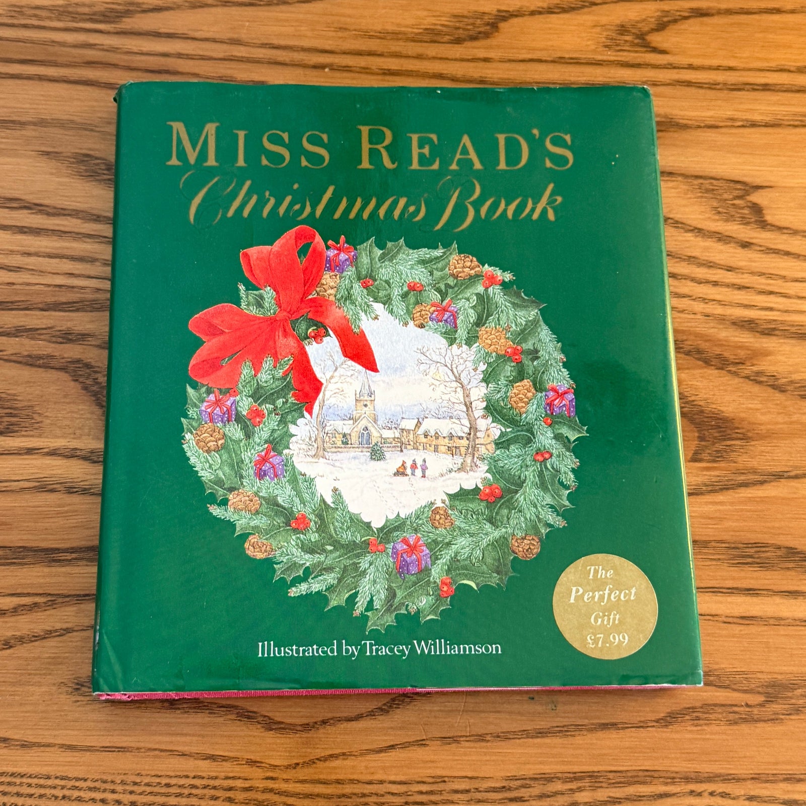 Miss Read's Christmas Book