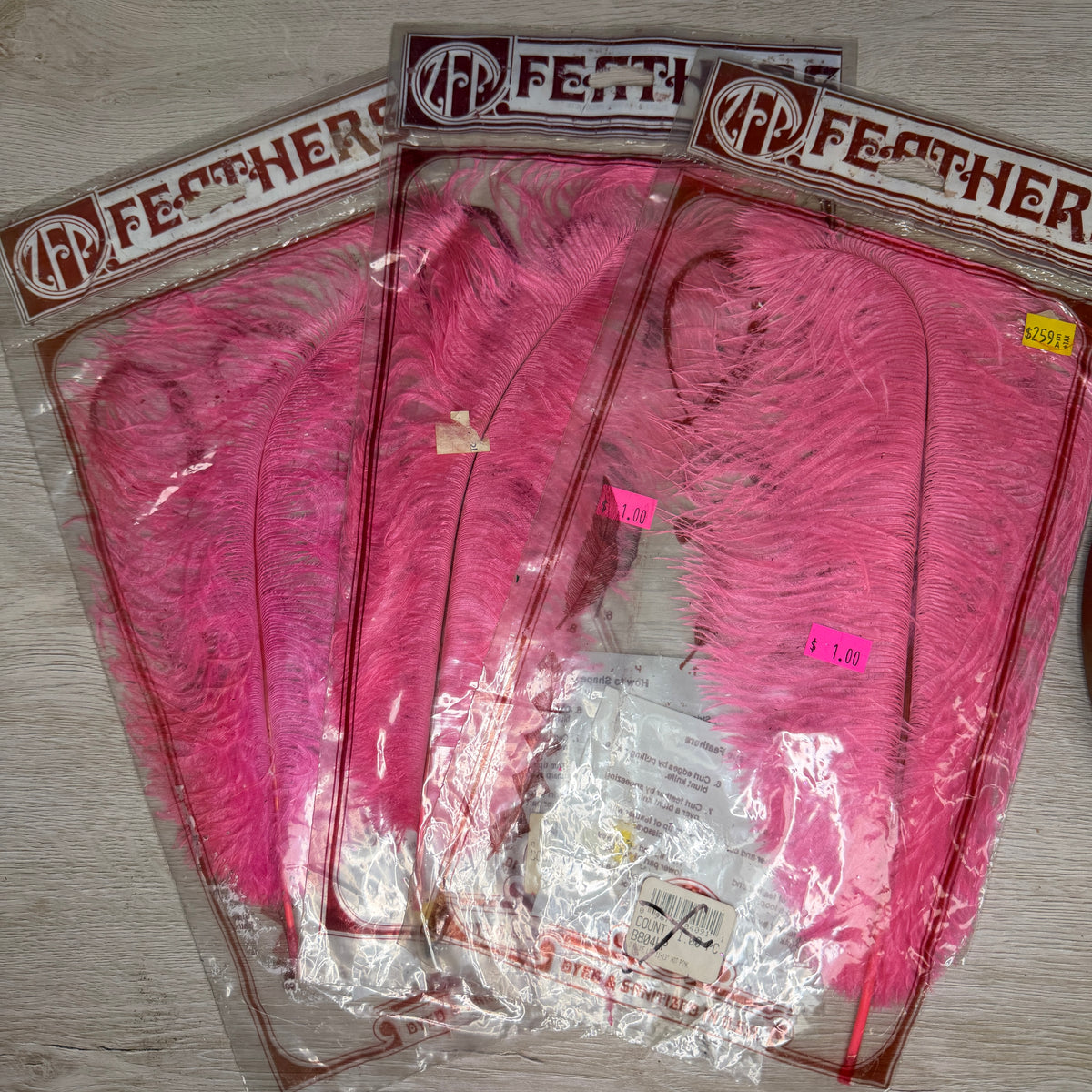 Large Feathers - 3 pk