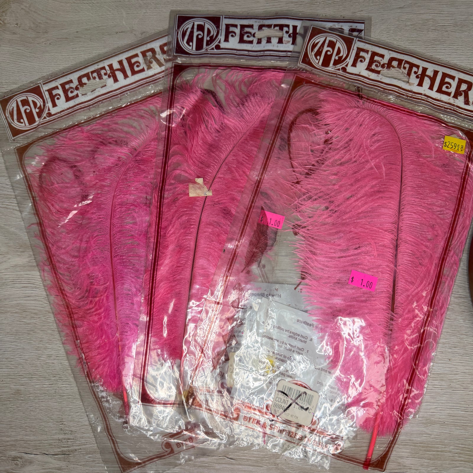 Large Feathers - 3 pk