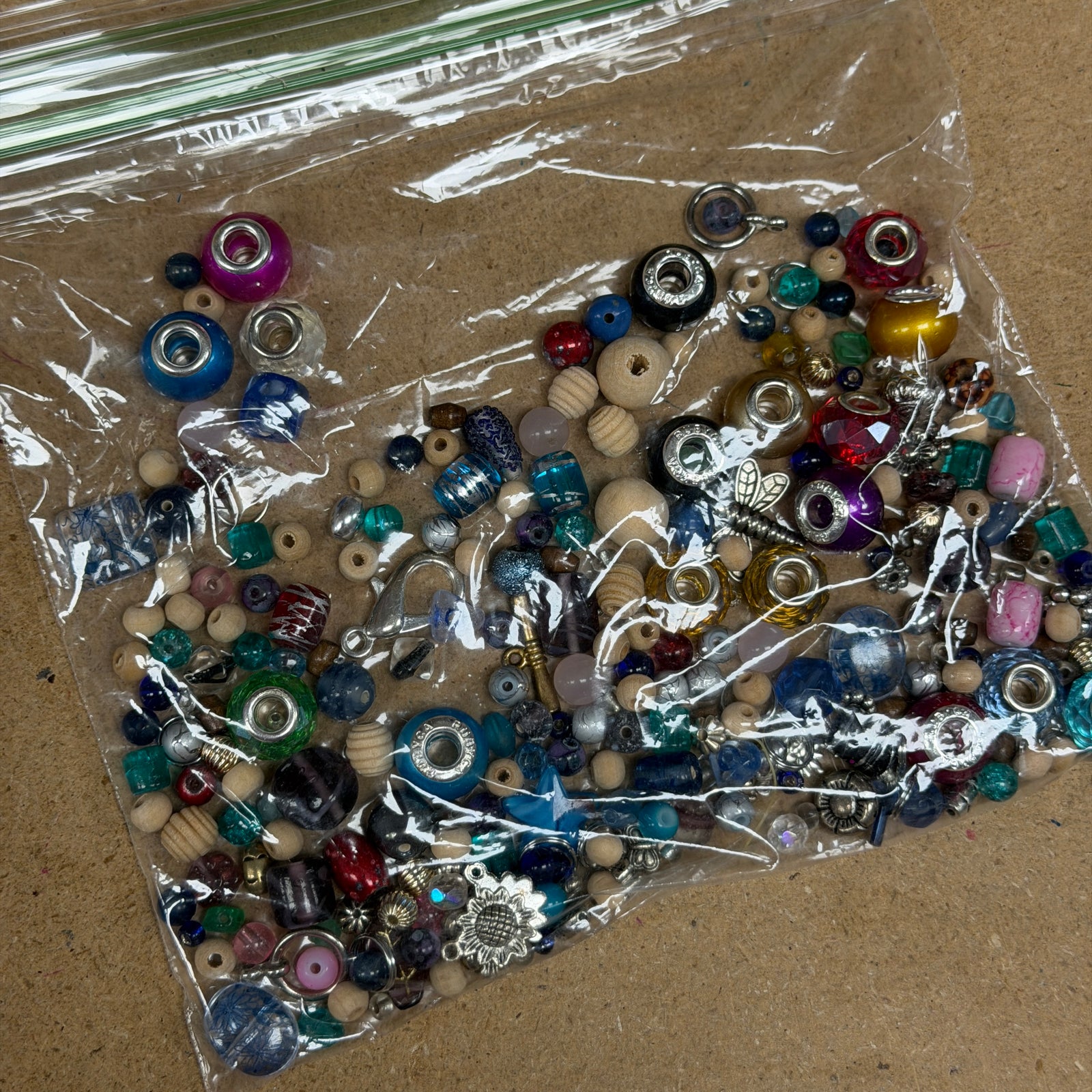 Assorted bead bundles - 4 oz