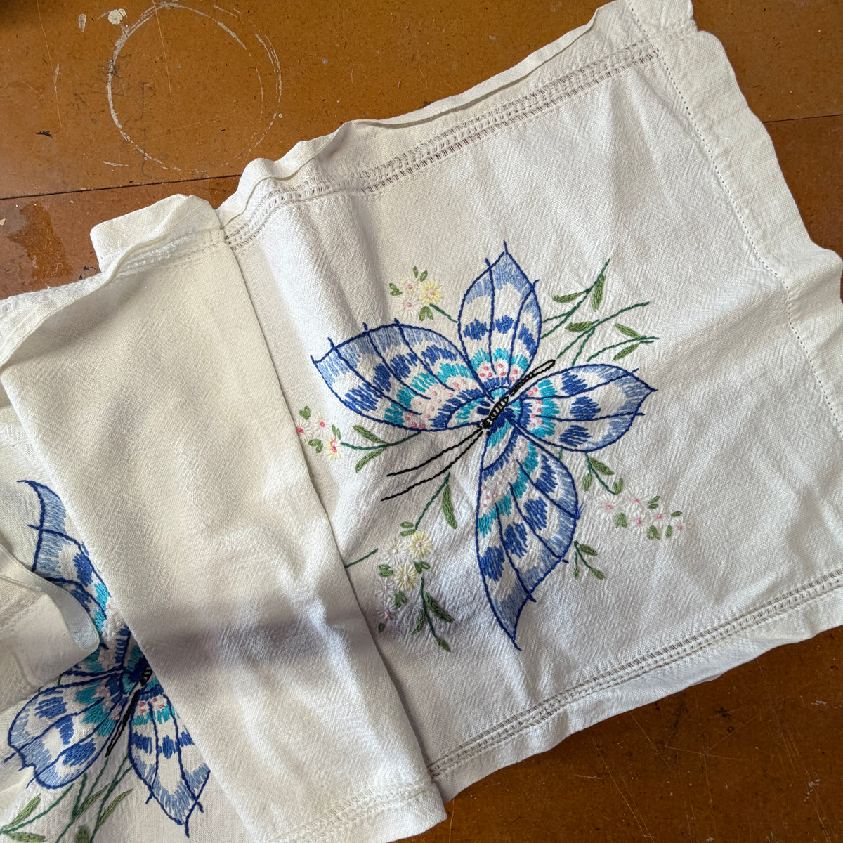 Butterfly table runner