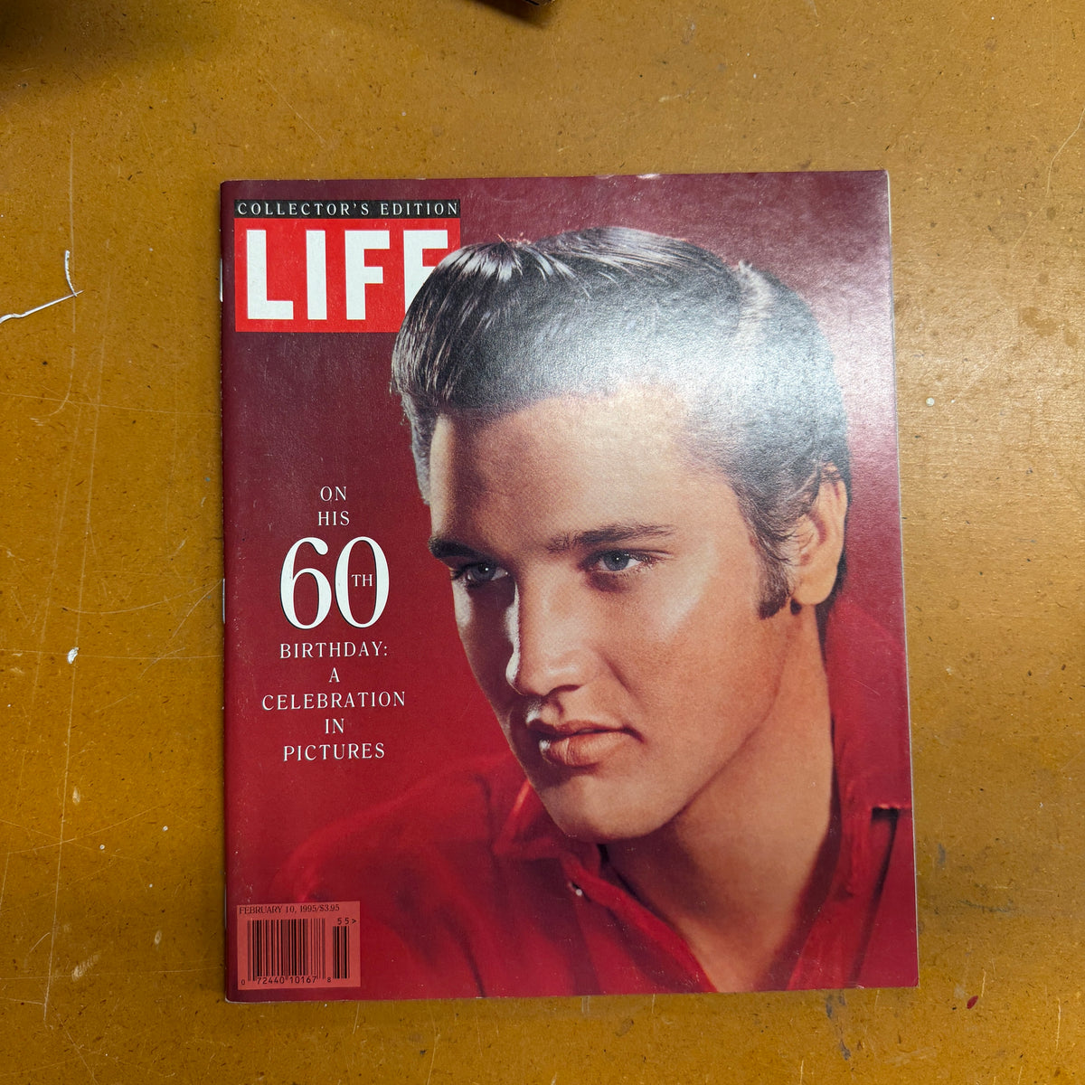 Elvis magazines & books