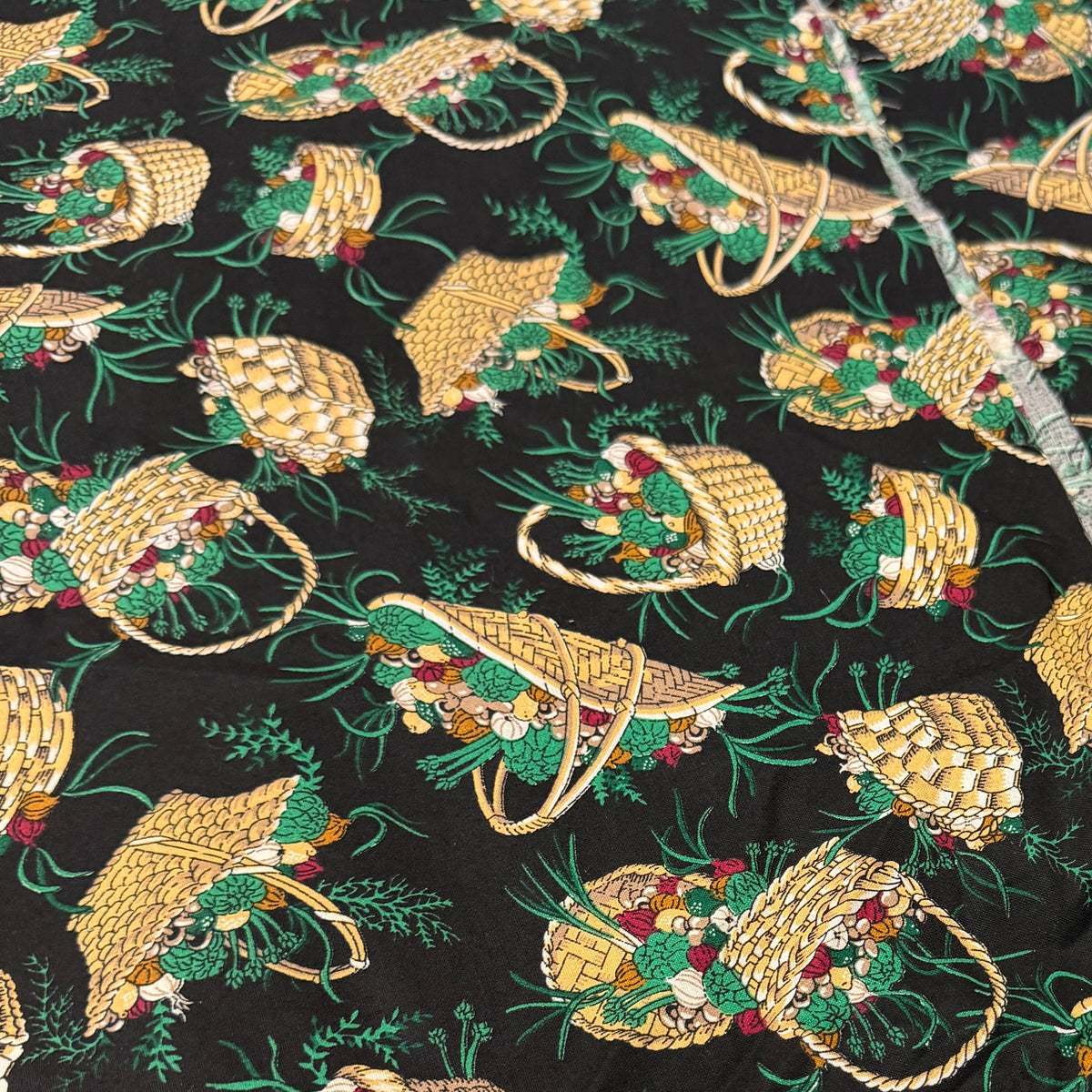 1994 Classic Cottons basket fabric - 1/4 yard