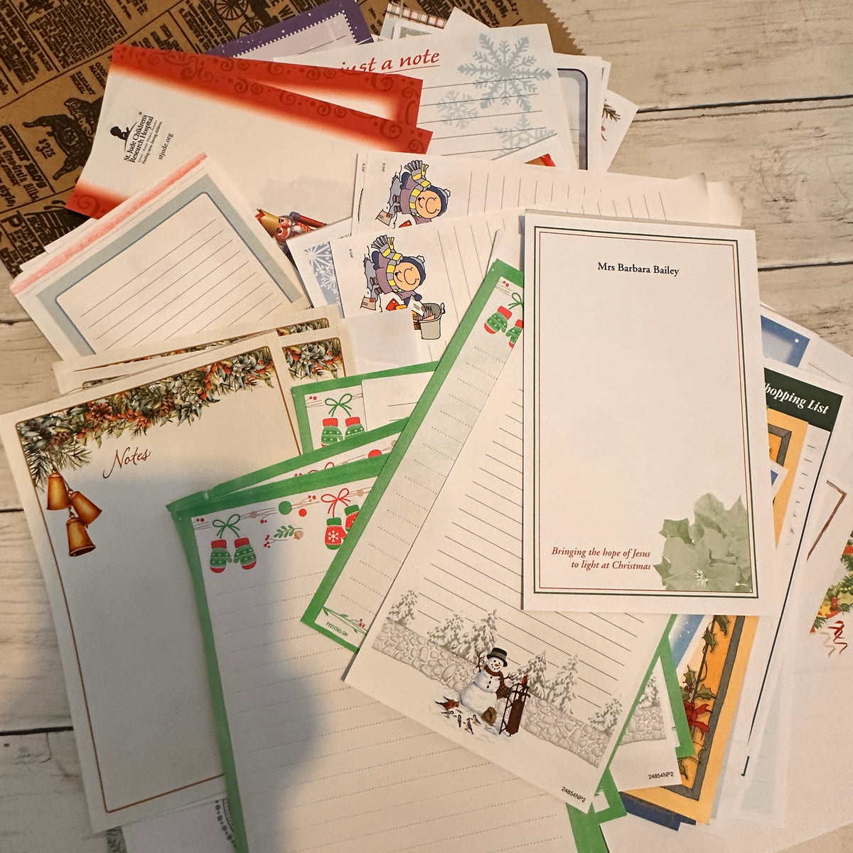 Assorted Notepad paper bundles - Christmas/Winter