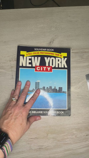 New York City deluxe souvenir book