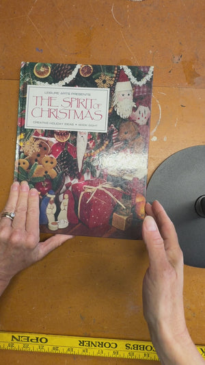 The Spirit of Christmas, Volume 8